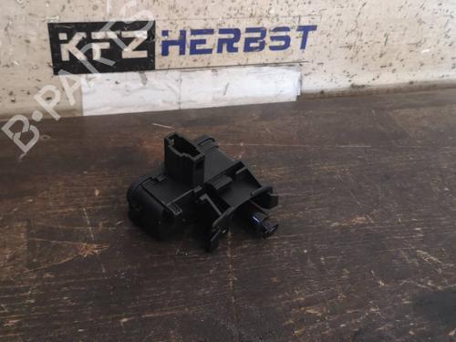Brændstofdæksel aktuator VW POLO VI (AW1, BZ1, AE1) 1.0 TSI (116 hp) 13069905