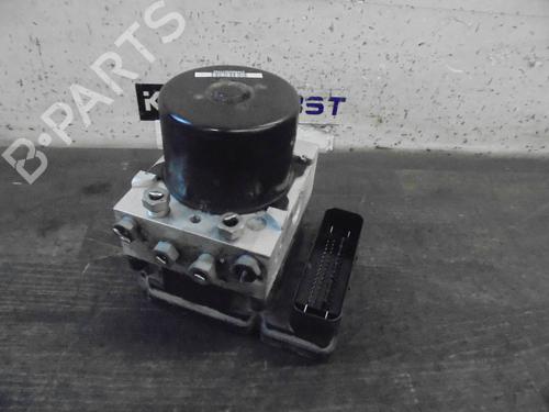 Used ABS pump VOLVO V40 Hatchback (525) D3 (150 hp) 12860481