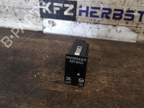 Used Switch Switch SKODA KAROQ (NU7, ND7) 1.6 TDI (115 hp) 34139974 34139974