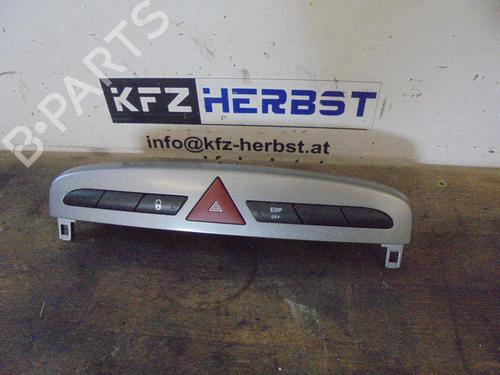 Used Warning switch PEUGEOT 308 I (4A_, 4C_) 1.4 16V (98 hp) 12884891