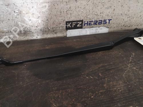 Used Front windshield wiper arm HYUNDAI ix20 (JC) 1.6 (125 hp) 22282952