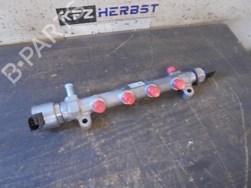 Used Injection rail VW PASSAT B8 Variant (3G5, CB5) 1.6 TDI (120 hp) 19928311