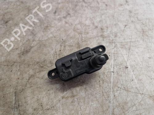 Sentrallåsmotor tankluke VW TOURAN (5T1) 1.6 TDI (110 hp) 29899168