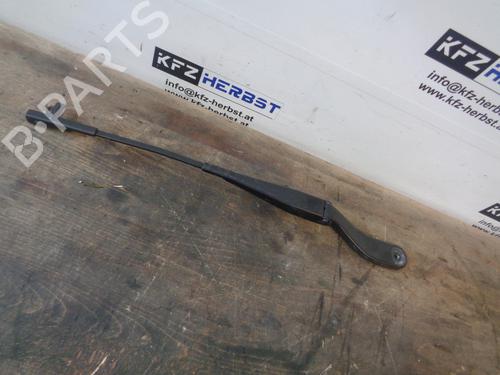 Used Front windshield wiper arm VOLVO V50 (545) 1.6 D (110 hp) 13066913