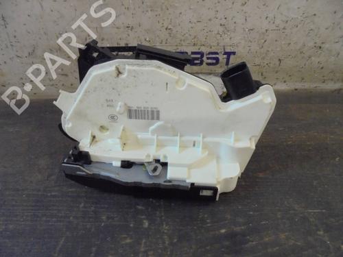 Used Rear left lock VW TIGUAN (5N_) 2.0 TDI (140 hp) 12888083