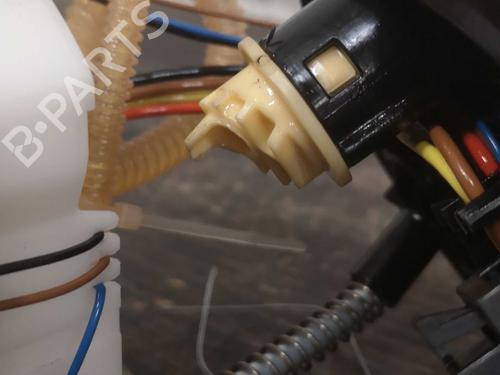Fuel pump SKODA OCTAVIA III Combi (5E5, 5E6) 1.6 TDI | BP22284627M76 