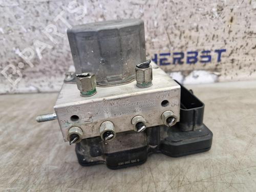 Used ABS pump NISSAN QASHQAI II SUV (J11, J11_) 1.5 dCi (110 hp) 25795188