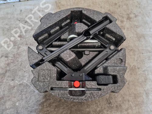 Used Jack Kit Jack Kit OPEL MOKKA / MOKKA X (J13) 1.7 CDTI (_76) (131 hp) 33267575 33267575