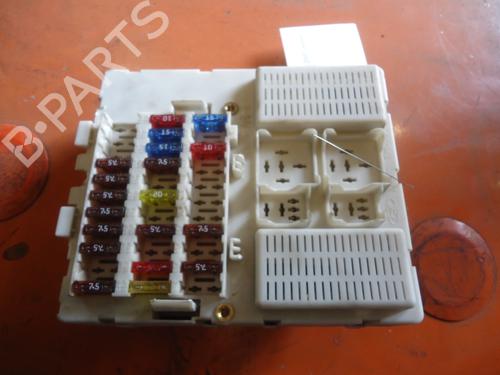 Used Fuse box FORD TRANSIT CONNECT (P65_, P70_, P80_) 1.8 TDCi (90 hp) 12883060
