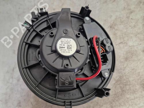 Heater blower motor VW GOLF VIII Variant (CG5, DB5) 2.0 TDI | BP30144595M62