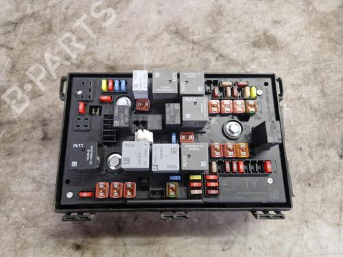 Sikringsdåse OPEL ASTRA J (P10) 1.7 CDTI (68) (110 hp) 32338226