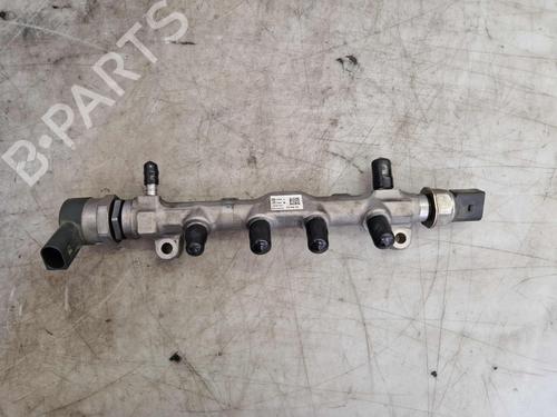 Used Injection rail VW GOLF VII (5G1, BQ1, BE1, BE2) 1.6 TDI (90 hp) 29610489