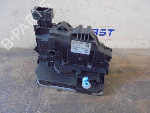 Used Front right lock FIAT GRANDE PUNTO (199_) 1.2 (65 hp) 20092708