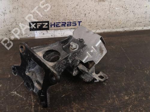 Used Engine mount NISSAN NAVARA NP300 Pickup (D23, D23T) 2.5 dCi (190 hp) 19928904