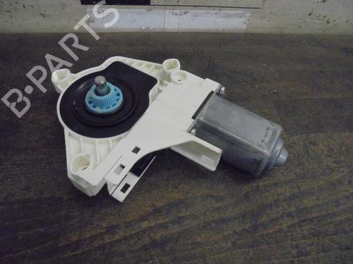 Rear right window mechanism VW SHARAN (7N1, 7N2) 2.0 TDI nur | Motor | 8K0959801B
