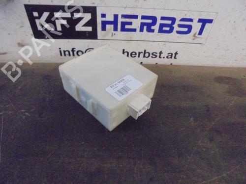 Used Control unit Control unit TOYOTA YARIS (_P1_) 1.0 (SCP10_, SCP10R) (68 hp) 12865989 12865989