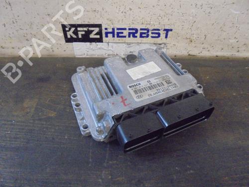 Used Engine control unit (ECU) KIA CEE'D Sportswagon (JD) 1.6 CRDi 128 (128 hp) 12889110