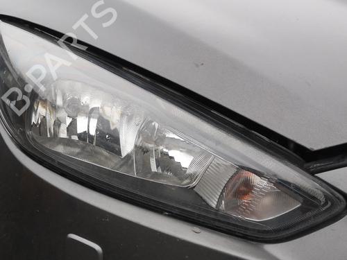 Used Right headlight FORD FOCUS III 1.0 EcoBoost (125 hp) 31017049