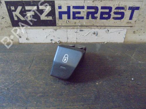 Used Switch PEUGEOT 5008 (0U_, 0E_) 1.6 HDi (112 hp) 33121680