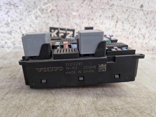 Fuse box VOLVO V60 II (225) D3 | BP26531764E1 