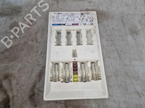 Used Fuse box Fuse box 39503337 39503337