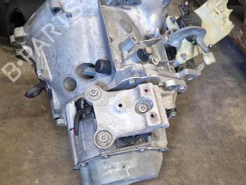 Getriebe für OPEL CROSSLAND X / CROSSLAND (P17, P2QO) 1.2 (75) (110 hp) 32862939