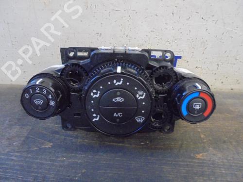 Used Climate control FORD FIESTA VI (CB1, CCN) 1.25 (82 hp) 12868254