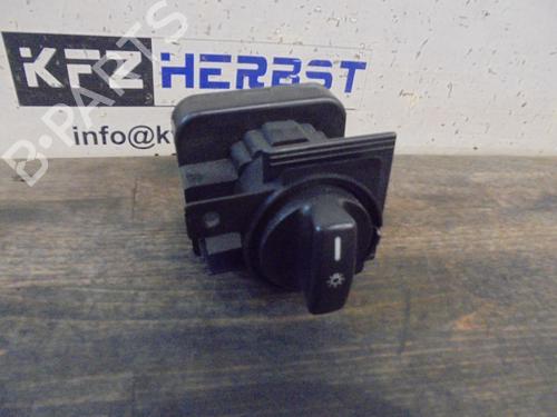 Used Headlight switch MERCEDES-BENZ A-CLASS (W169) A 160 CDI (169.006, 169.306) (82 hp) 12867191