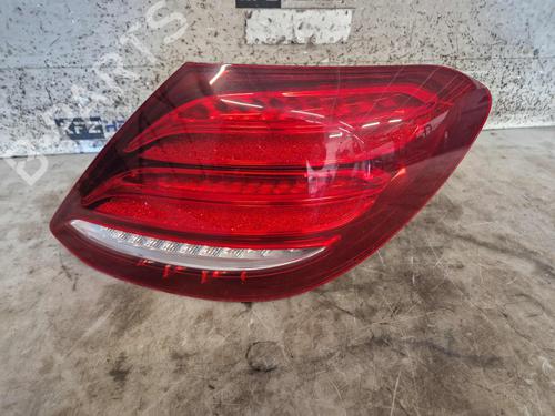 Used Right taillight Right taillight MERCEDES-BENZ E-CLASS (W213) E 400 4-matic (213.071) (333 hp) 39738117 39738117
