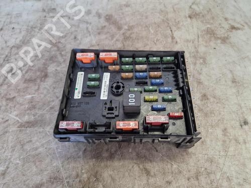 Used Fuse box Fuse box VW SHARAN (7N1, 7N2) 1.4 TSI (150 hp) 33929695 33929695