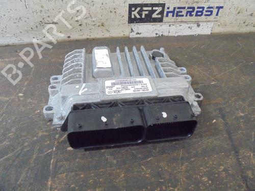 Used Engine control unit (ECU) KIA CEE'D Sportswagon (JD) 1.4 CRDi 90 (90 hp) 12889912