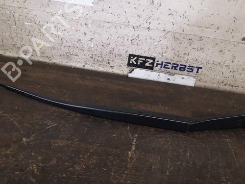 Used Front windshield wiper arm KIA SPORTAGE III (SL) 2.0 CRDi AWD (136 hp) 13070460