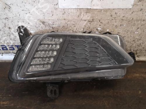 Used Right front fog light VW POLO VI (AW1, BZ1, AE1) 1.0 MPi (80 hp) 29705292