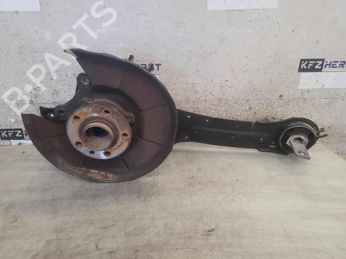 Used Right rear steering knuckle VOLVO V60 I Cross Country (157) D4 (190 hp) 24579320