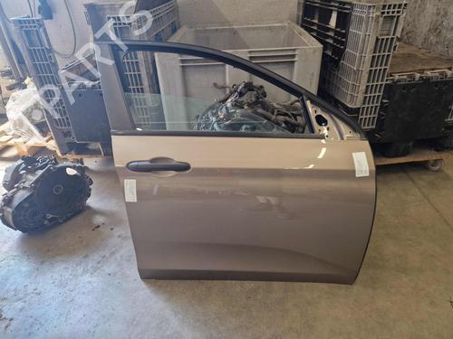 Used Right front door Right front door 38750581 38750581