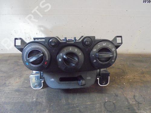AC-Styringsenhed/Manøvreenhed MAZDA 2 (DE_, DH_) 1.3 (DE3FS) (75 hp) 12865665
