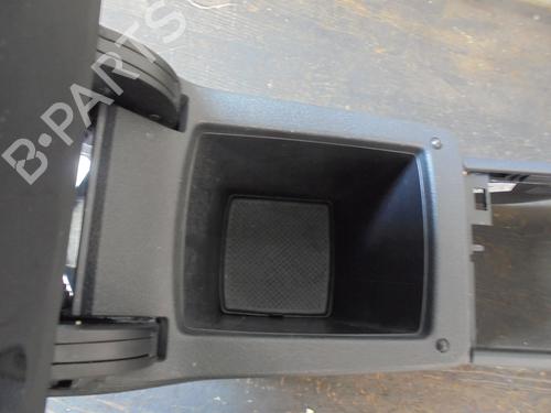 Middle console VW GOLF VII (5G1, BQ1, BE1, BE2) 1.6 TDI | BP19945452I22 