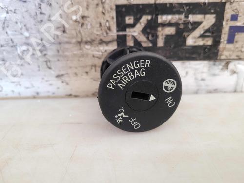 switch-bmw-2-gran-tourer-f46-2014-32475372 main image