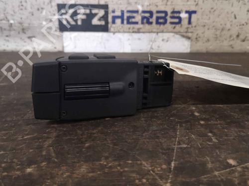 Switch DACIA SANDERO II TCe 90 (B8M1, B8MA, B8AC) | BP22281972I30 