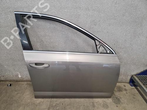 Used Right front door Right front door SKODA OCTAVIA III Combi (5E5, 5E6) 1.6 TDI (110 hp) 36260109 36260109