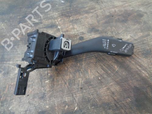 Used Steering column stalk VW GOLF VI (5K1) 1.6 TDI (105 hp) 20084829
