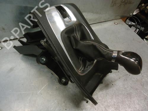 Manual gearbox selector OPEL MERIVA B MPV (S10) 1.4 (75) (100 hp) 55582634 Leder