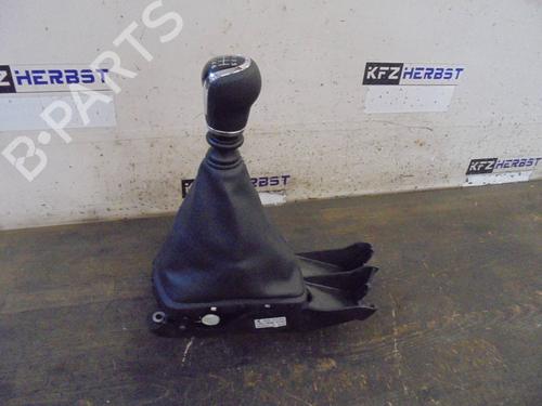 Used Gear lever NISSAN QASHQAI II SUV (J11, J11_) 1.2 DIG-T (115 hp) 13435728