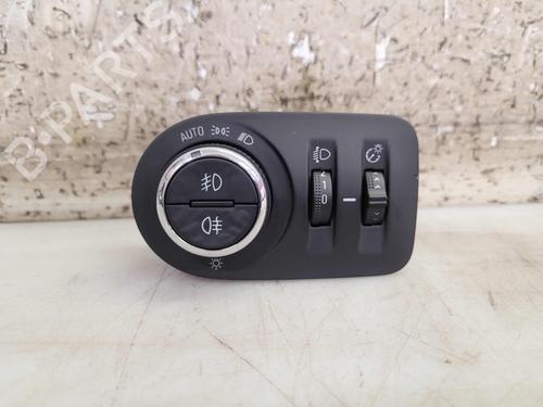 Used Headlight switch OPEL ASTRA K (B16) 1.0 Turbo (68) (105 hp) 24039439