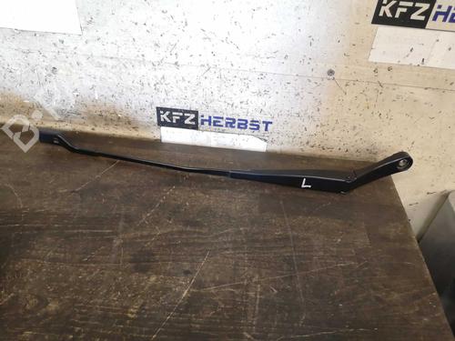 Used Front windshield wiper arm OPEL ASTRA K Sports Tourer (B16) 1.6 CDTi (35) (136 hp) 22280622