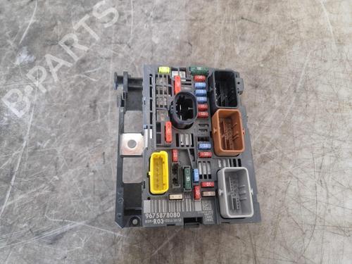Used Fuse box Fuse box 37233332 37233332
