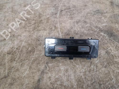 Used Climate control Climate control 37199256 37199256