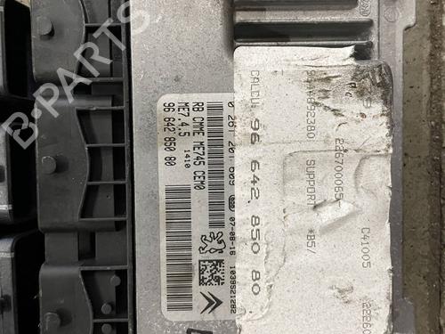 Used Engine control unit (ECU) Engine control unit (ECU) TALBOT HORIZON 1.3 (68 hp) 33683446 33683446