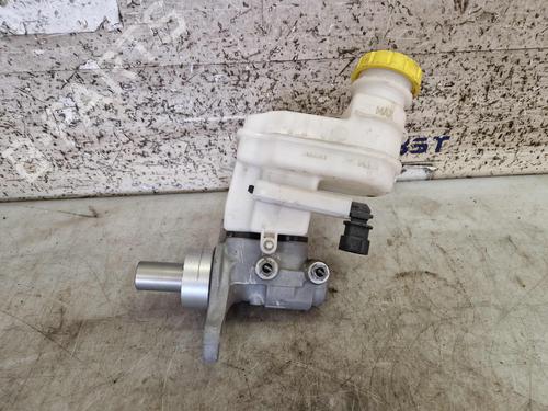 Used Brake master cylinder FIAT PANDA (312_, 319_) 0.9 4x4 (312PXG1A) (86 hp) 30634851