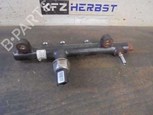 Used Injection rail FORD FOCUS III Turnier 2.0 TDCi (150 hp) 13441031